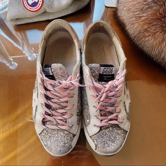 Golden Goose: super-star sneakers with glitter upper and white star